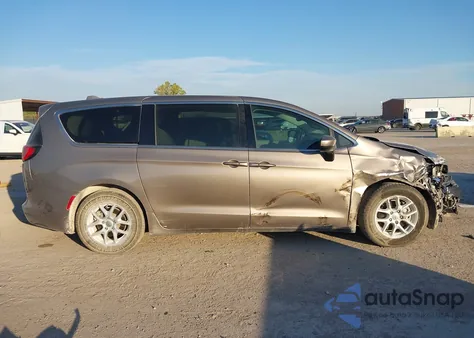 2017 Chrysler Pacifica Touring z USA, uszkodzony, nr VIN 2C4RC1DG6HR570632